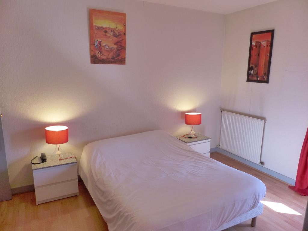 Logis Hotel Au Croissant Buzancais Luaran gambar