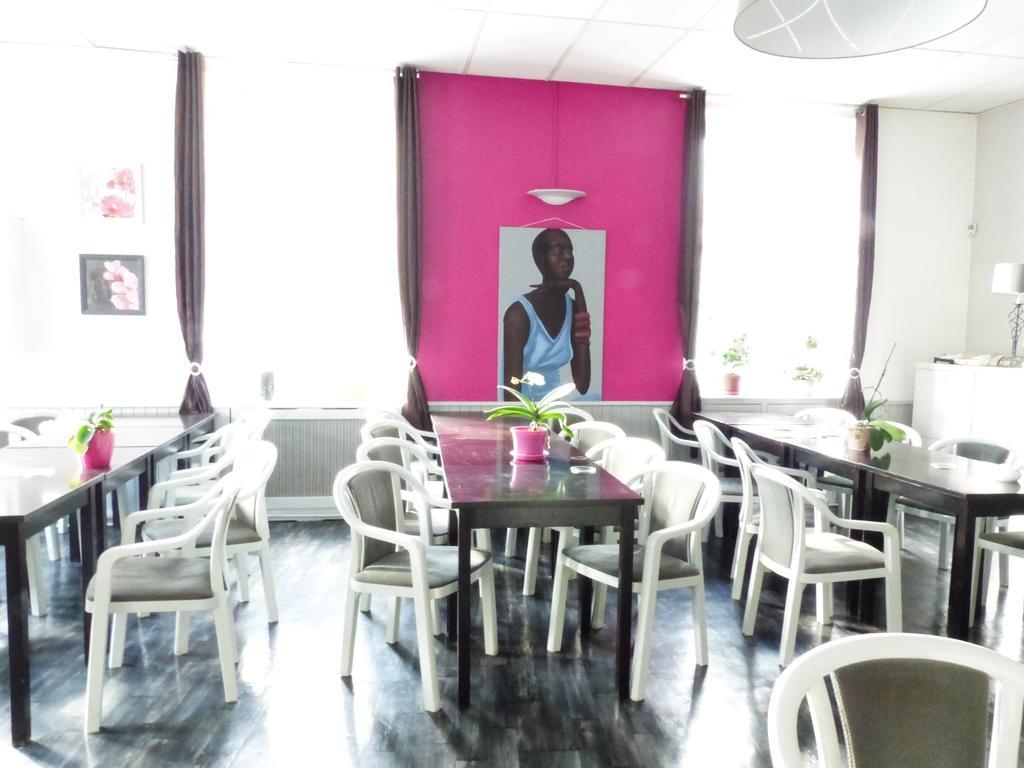 Logis Hotel Au Croissant Buzancais Luaran gambar